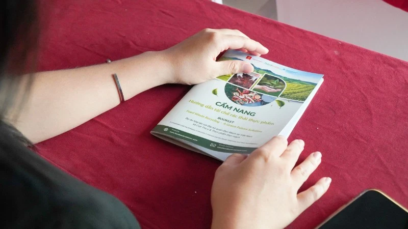 Manual “Guía para el reciclaje de residuos alimentarios”.