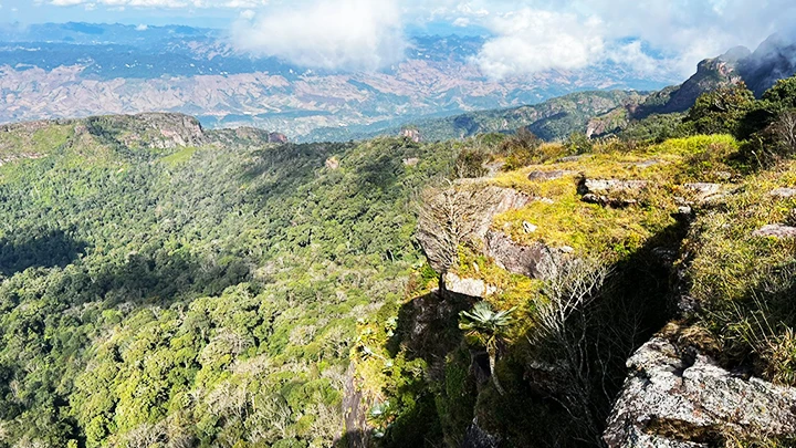 Hùng vĩ Pha Luông.