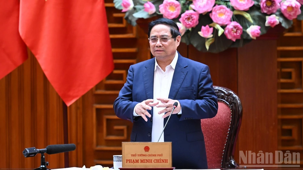 Thủ tướng Phạm Minh Chính phát biểu chỉ đạo tại buổi làm việc với Bộ Quốc phòng và các bộ, ngành liên quan.