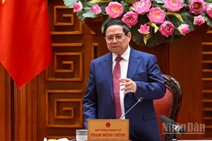 Thủ tướng Chính phủ Phạm Minh Chính phát biểu ý kiến chỉ đạo cuộc họp. (Ảnh: TRẦN HẢI)