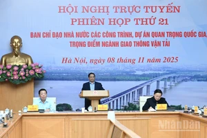 Thủ tướng Chính phủ Phạm Minh Chính chủ trì phiên họp. (Ảnh: TRẦN HẢI)