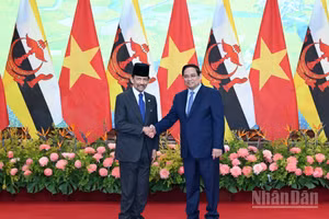 Thủ tướng Chính phủ Phạm Minh Chính và Quốc vương Brunei Darussalam Haji Hassanal Bolkiah. (Ảnh: Trần Hải)