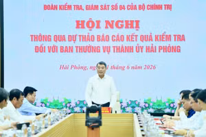Đồng chí Lê Minh Hưng, Ủy viên Bộ Chính trị, Thủ tướng Chính phủ, Trưởng Đoàn Kiểm tra, giám sát số 04 của Bộ Chính trị phát biểu ý kiến tại hội nghị. (Ảnh: Thanh Giang)