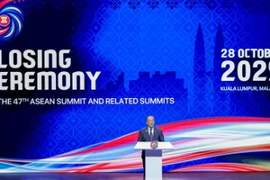 Thủ tướng Malaysia Anwar Ibrahim phát biểu bế mạc Hội nghị. (Ảnh: VGP/Nhật Bắc)