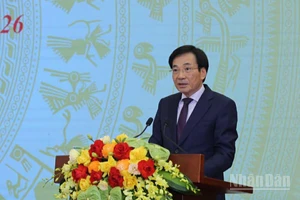 Bộ trưởng, Chủ nhiệm Văn phòng Chính phủ Trần Văn Sơn phát biểu ý kiến tại họp báo Chính phủ thường kỳ. (Ảnh: VGP)