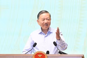 Tổng Bí thư, Chủ tịch nước Tô Lâm phát biểu ý kiến chỉ đạo Phiên họp Chính phủ thường kỳ tháng 6 và Hội nghị trực tuyến Chính phủ với các địa phương. (Ảnh: TRẦN HẢI)