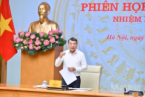 Thủ tướng Chính phủ Lê Minh Hưng, Chủ tịch Hội đồng Thi đua-Khen thưởng Trung ương chủ trì phiên họp. (Ảnh: THANH GIANG)