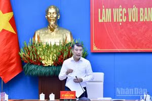 Thủ tướng Chính phủ Lê Minh Hưng phát biểu ý kiến chỉ đạo tại cuộc làm việc với Ban Thường vụ Tỉnh ủy Phú Thọ. (Ảnh: THANH GIANG)
