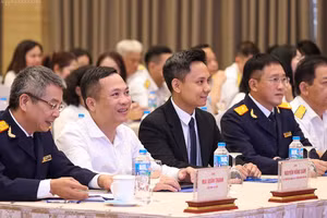 Lãnh đạo các cơ quan chức năng tham dự Hội thảo. (Ảnh: VGP/Nhật Bắc)