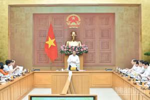 Thủ tướng Chính phủ Lê Minh Hưng chủ trì cuộc làm việc với Bộ Tư pháp. (Ảnh: THANH GIANG)