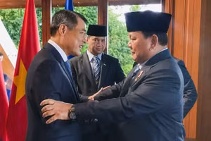 Thủ tướng Chính phủ Lê Minh Hưng gặp Tổng thống Indonesia Prabowo Subianto. (Ảnh: VGP)