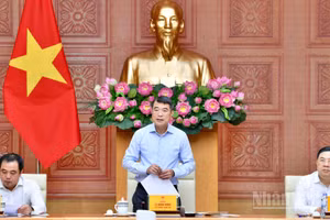 Thủ tướng Chính phủ Lê Minh Hưng chủ trì cuộc làm việc về phát triển nhà ở cho thuê trên địa bàn Thủ đô Hà Nội. (Ảnh: THANH GIANG)