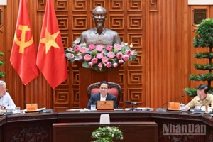 Thủ tướng Chính phủ Phạm Minh Chính chủ trì cuộc họp của Ban Thường vụ Đảng ủy Chính phủ. (Ảnh: TRẦN HẢI)