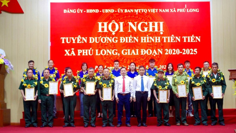 Các phong trào tại xã Phú Long đều phát huy được sức mạnh tổng hợp của cả hệ thống chính trị và toàn thể nhân dân. img-2219-7087.jpg