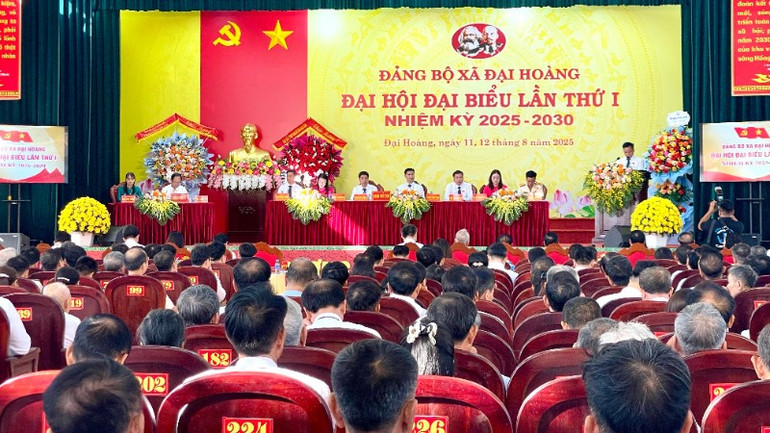 Quang cảnh Đại hội. img-1037-7561.jpg