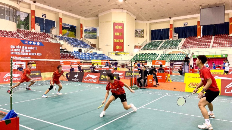 Trận đấu giữa đội Việt Nam và đội Bắc Triều Tiên. img-6511-7655.jpg