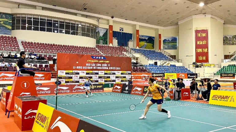 Uma partida emocionante entre duas tenistas do Vietnã e da Malásia na competição individual feminina. img-7179-321.jpg