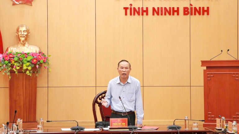 Đồng chí Phùng Đức Tiến, Thứ trưởng Bộ Nông nghiệp và Môi trường, Phó Trưởng Ban Chỉ đạo quốc gia về IUU phát biểu tại buổi làm việc. img-0885-4906.jpg