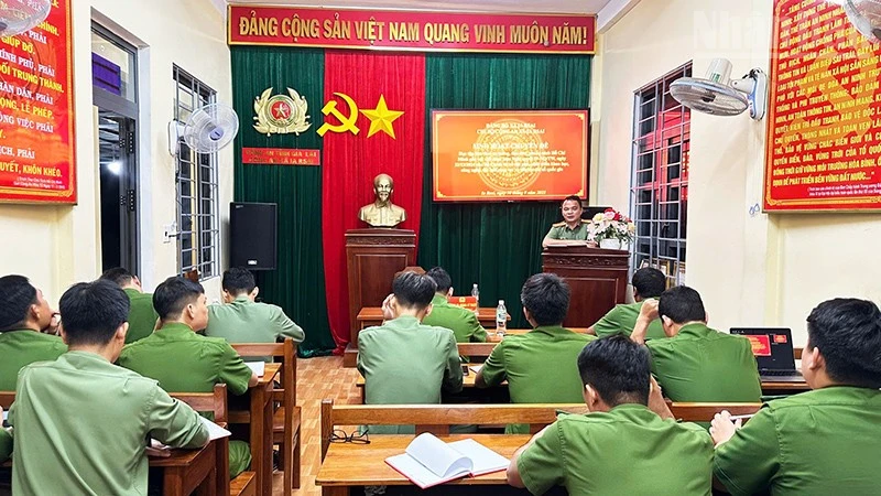 Một buổi sinh hoạt chuyên đề của Chi bộ Công an xã Ia Rsai, tỉnh Gia Lai.