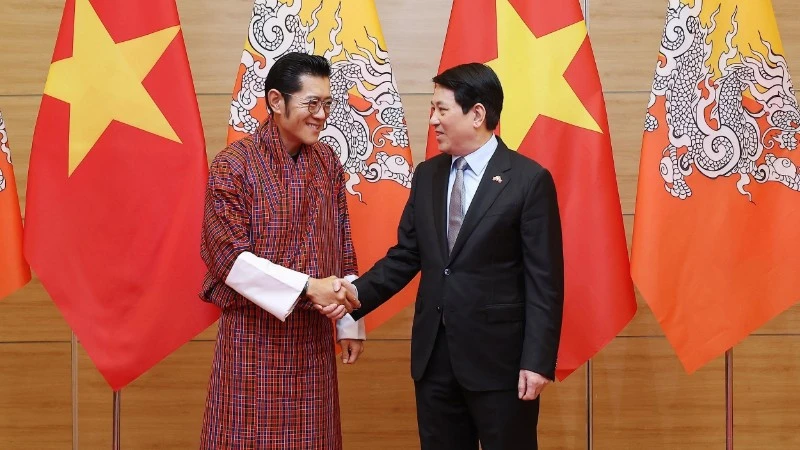 Chủ tịch nước Lương Cường và Phu nhân chủ trì tiệc chiêu đãi trọng thể chào mừng Quốc vương Bhutan Jigme Khesar Namgyel Wangchuck và Hoàng hậu thăm cấp Nhà nước tới Việt Nam, ngày 19/8/2025, tại Hà Nội. (Ảnh: TTXVN)