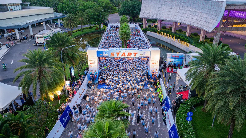 Gần 5.000 vận động viên tham gia Giải chạy VTV Phú Quốc Marathon 2025.