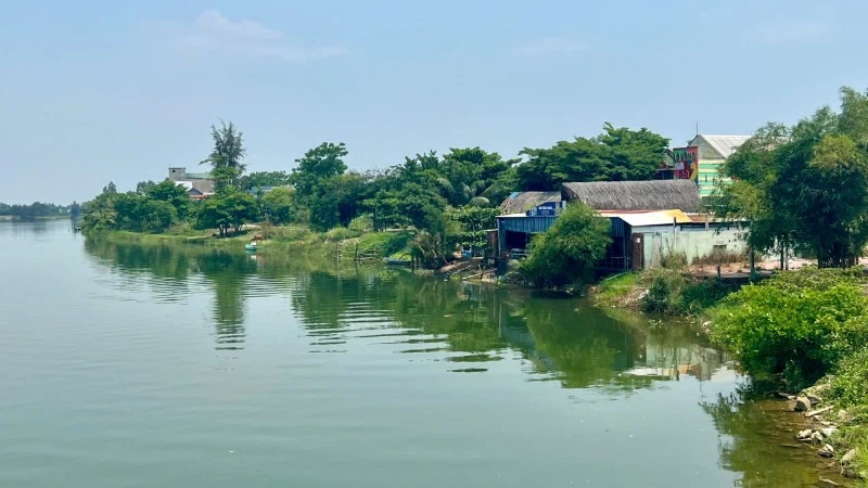 Quán nhậu Ven Sông ở xã Duy Vinh nằm trong phạm vi hành lang bảo vệ an toàn sông.