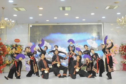 Nhiều tác phẩm nghệ thuật xuất sắc ra đời từ Trại sáng tác được trình diễn tại buổi lễ.