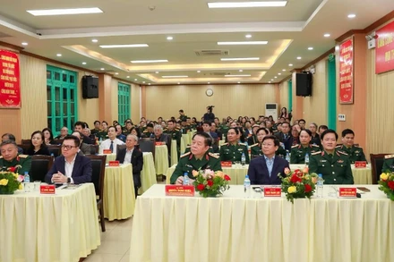 Các đại biểu tham dự buổi gặp mặt văn nghệ sĩ đầu Xuân năm 2026.