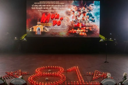 Phim "Mưa đỏ" được chiếu tại Thành cổ Quảng Trị.