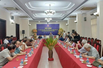 Toàn cảnh Hội thảo "Vai trò của văn học trong quá trình bảo vệ giá trị văn hóa truyền thống".