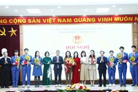 Gặp mặt đội tuyển Việt Nam tham dự kỳ thi Olympic Khoa học trẻ quốc tế năm 2025