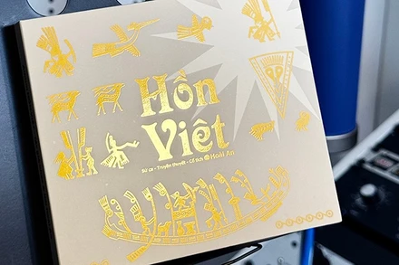 Bìa album Hồn Việt của nhạc sĩ Hoài An. (Ảnh nhạc sĩ cung cấp)