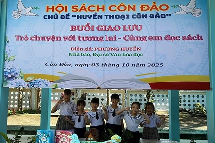 Nhiều buổi giao lưu truyền cảm hứng đọc sách cho các em học sinh tại Hội sách Côn Đảo. (Ảnh: Phương Huyền)