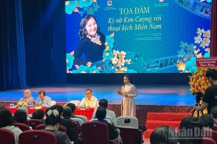 Quang cảnh buổi tọa đàm. (Ảnh Linh Bảo)