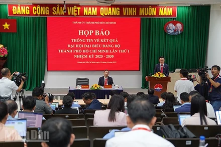 Hướng Tới Đại Hội Đảng Toàn Quốc Lần Thứ Xiv - Trang 1 Quang Cảnh Buổi Họp Báo Sau Đại Hội. (Ảnh: Thế Anh)