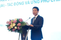 Bộ trưởng Khoa học và Công nghệ Nguyễn Mạnh Hùng phát biểu tại Hội thảo khoa học cấp quốc gia với chủ đề "Sức mạnh không giới hạn và những thách thức khó dự báo của trí tuệ nhân tạo - Tác động và ứng phó chính sách".