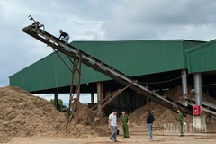 Hiện trường xảy ra vụ tai nạn lao động. (Ảnh: THANH SƠN)