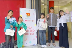 Dự án “Chữa lành sẹo cho em” được triển khai theo hướng đồng hành lâu dài, kết hợp điều trị y khoa với phục hồi tâm lý, từng bước giúp các em tự tin hòa nhập cộng đồng.