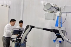 Thiết bị chụp X-quang bằng AI tại Trạm y tế xã Thạnh An. 