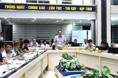 Thứ trưởng Nông nghiệp và Môi trường Lê Công Thành chủ trì cuộc họp ứng phó với bão số 5 tối 23/8.