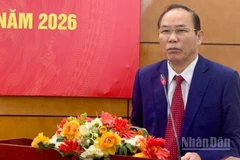 Thứ trưởng Nông nghiệp và Môi trường Phùng Đức Tiến phát biểu chỉ đạo Hội nghị. 