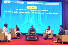 Nhiều sáng kiến, đề xuất, mô hình ứng dụng nông nghiệp công nghệ cao cho tiêu tăng trưởng xanh được đưa ra tại tọa đàm.