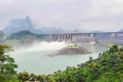 Bộ trưởng Nông nghiệp và Môi trường chỉ đạo Công ty thủy điện Tuyên Quang đóng một cửa xả đáy hồ thủy điện Tuyên Quang kể từ 18 giờ ngày 30/6/2025.