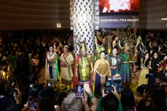 Lễ ra mắt phim "Huyền tình Dạ Trạch" diễn ra tại rạp Galaxy Cine X (Hà Nội) trong không gian được tái hiện gắn với thời Hùng Vương dựng nước.