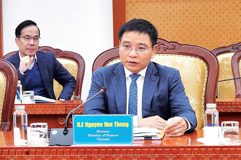 Bộ trưởng Tài chính Nguyễn Văn Thắng bo-truong-thang.jpg