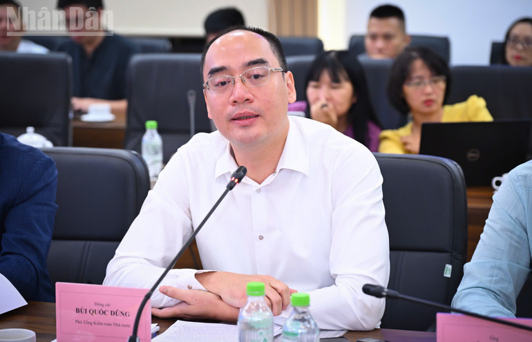 Đồng chí Bùi Quốc Dũng, Phó Tổng Kiểm toán Nhà nước phát biểu tại tọa đàm. ndo_tl_z7049069099210-f3e05e936f5ca1d7f442fbec0a5c0cfb.jpg