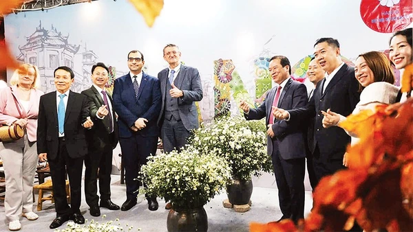 Thu hút khách du lịch trong “mùa thương nhớ”