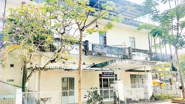 Nhiều trụ sở dôi dư sau sáp nhập tại Cà Mau có vị trí đắc địa trên những trục đường lớn.