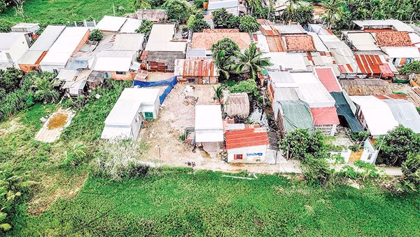 Nguồn lực đất đai bị lãng phí bởi quy hoạch treo, những quy định chưa bám sát thực tiễn. Trong ảnh: Khu đô thị Bình Quới-Thanh Đa quy hoạch gần 30 năm chưa triển khai.