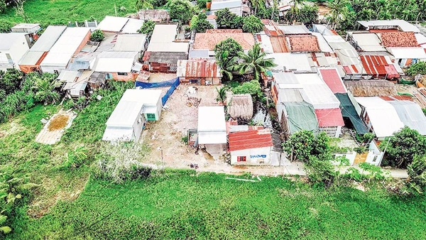 Nguồn lực đất đai bị lãng phí bởi quy hoạch treo, những quy định chưa bám sát thực tiễn. Trong ảnh: Khu đô thị Bình Quới-Thanh Đa quy hoạch gần 30 năm chưa triển khai.